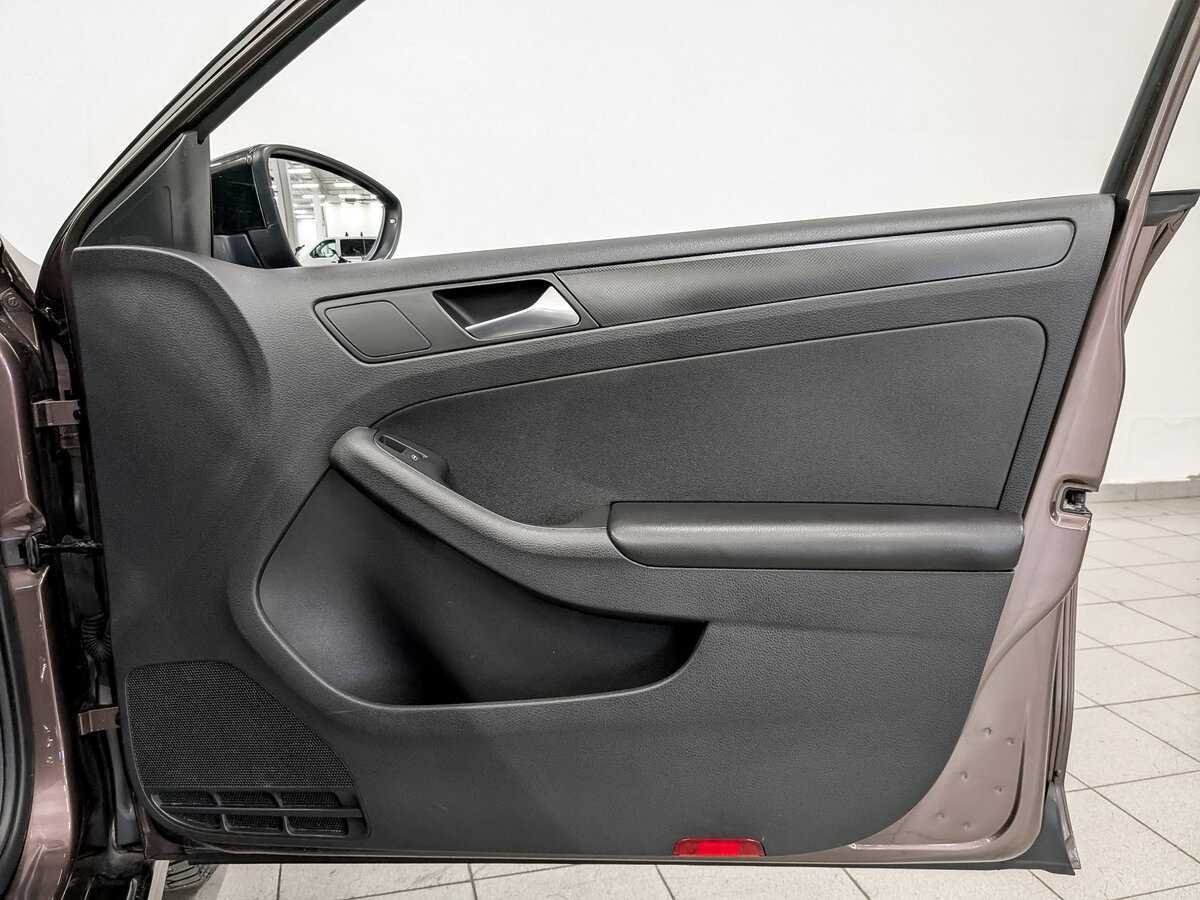 Volkswagen Jetta б/у, 2014, Автоматическая. Фото: #22