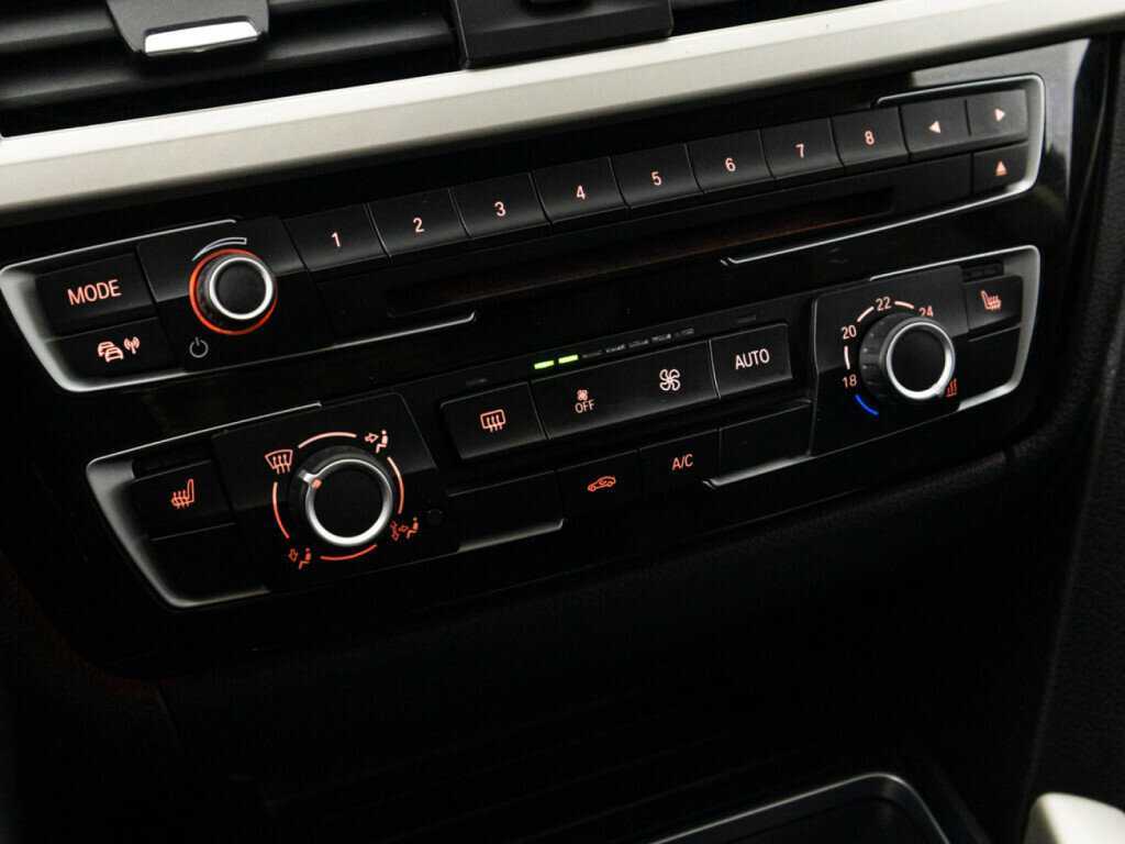 БМВ 3 серии б/у, 2016, Автоматическая. Фото: #17