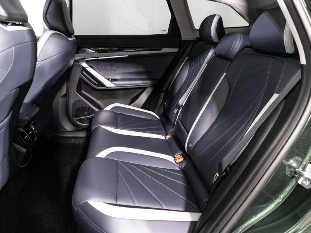 Джили Атлас б/у, 2023, Роботизированная. Фото: #9