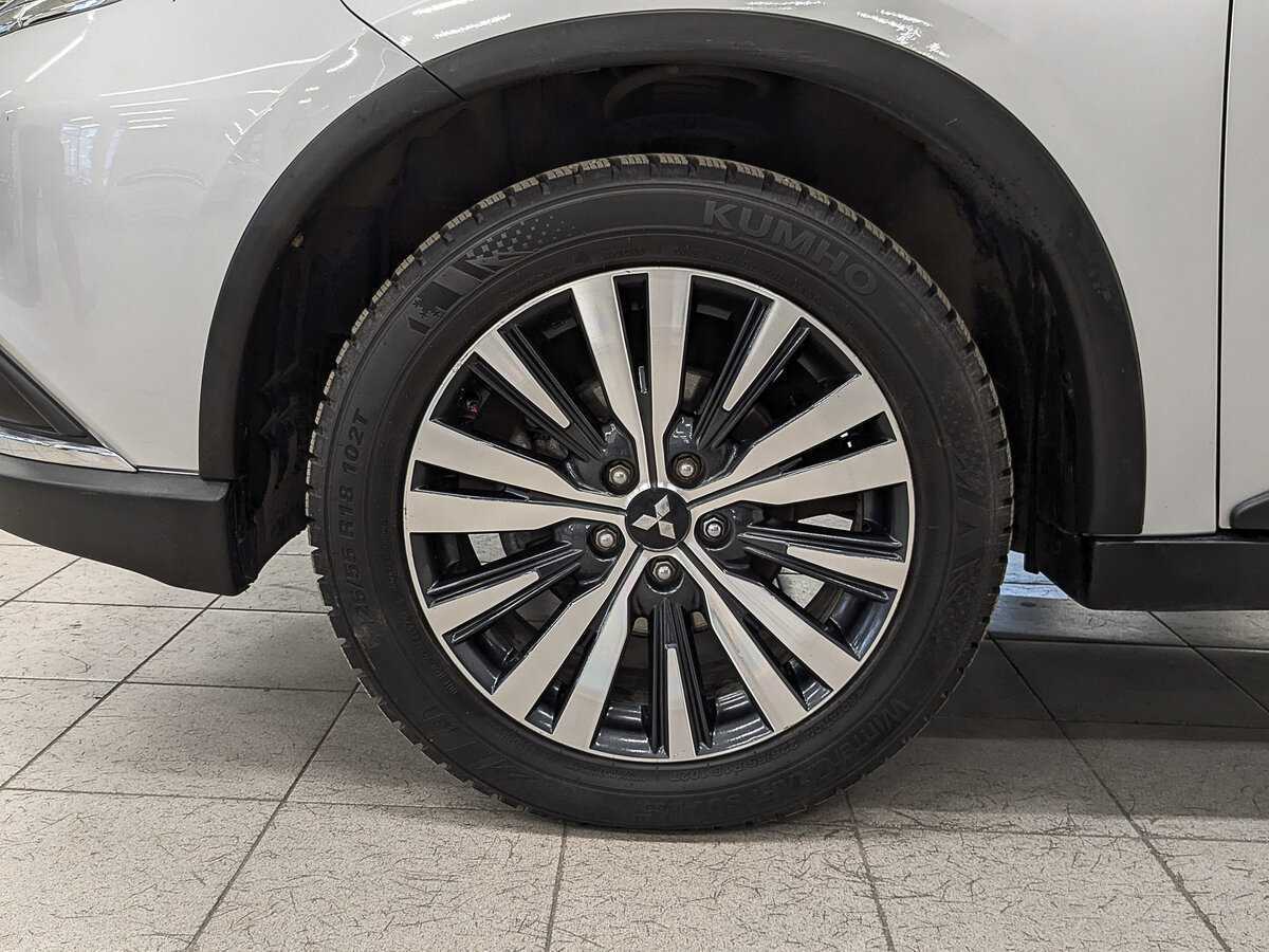 Митсубиши Оутлэндер б/у, 2020, Вариатор. Фото: #11