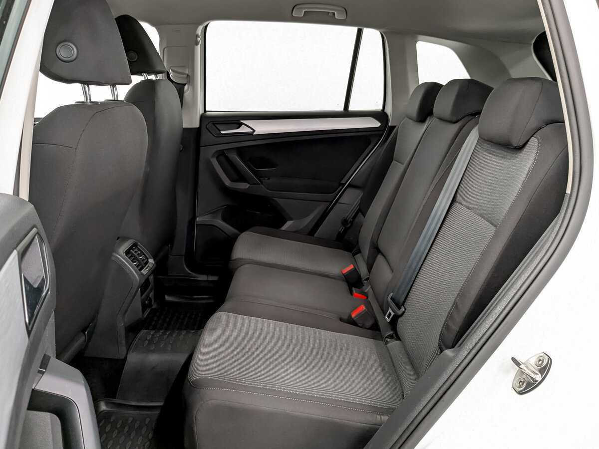 Volkswagen Tiguan б/у, 2021, Роботизированная. Фото: #11