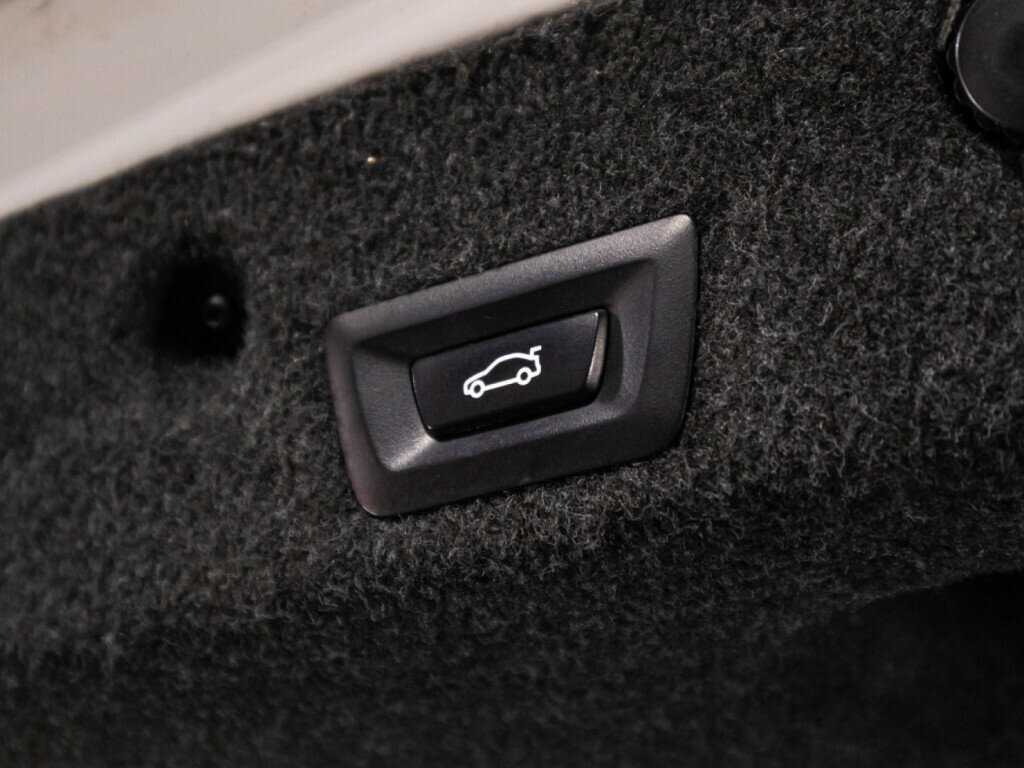 БМВ 5 серии б/у, 2016, Автоматическая. Фото: #15