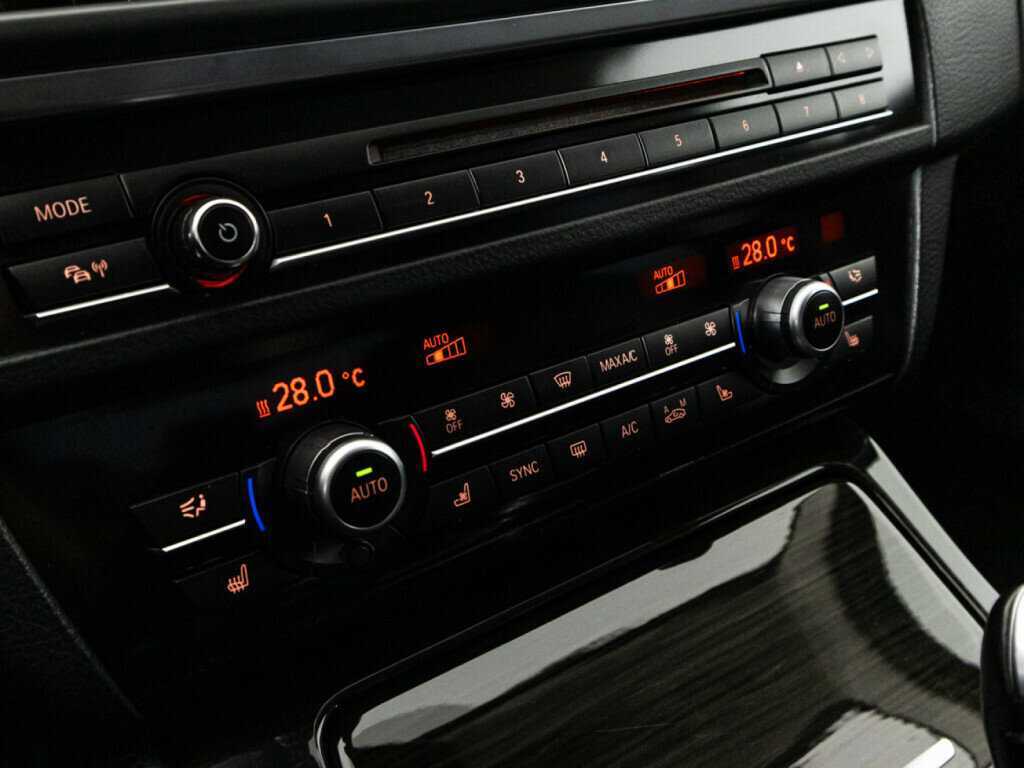 БМВ 5 серии б/у, 2016, Автоматическая. Фото: #23