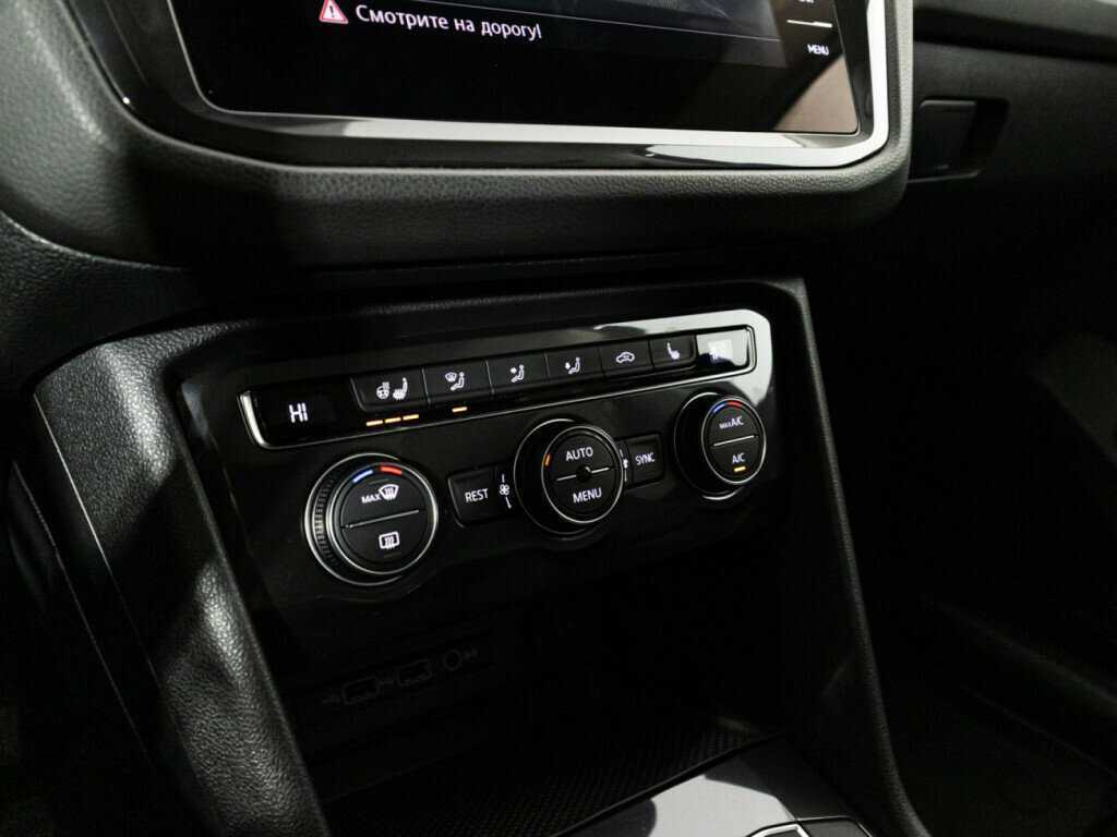 Volkswagen Tiguan б/у, 2020, Роботизированная. Фото: #17