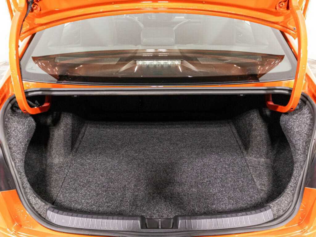 Volkswagen Jetta б/у, 2018, Автоматическая. Фото: #14