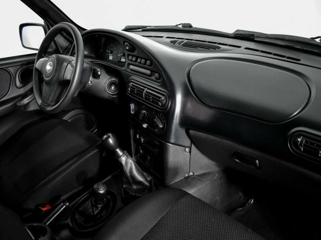 Chevrolet Niva б/у, 2017, Механическая. Фото: #10