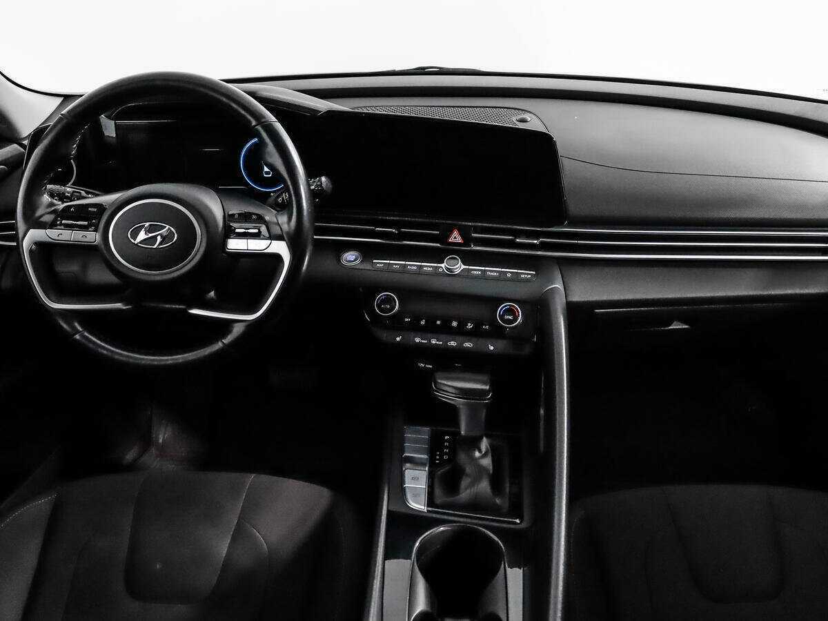 Hyundai Elantra б/у, 2021, Автоматическая. Фото: #14