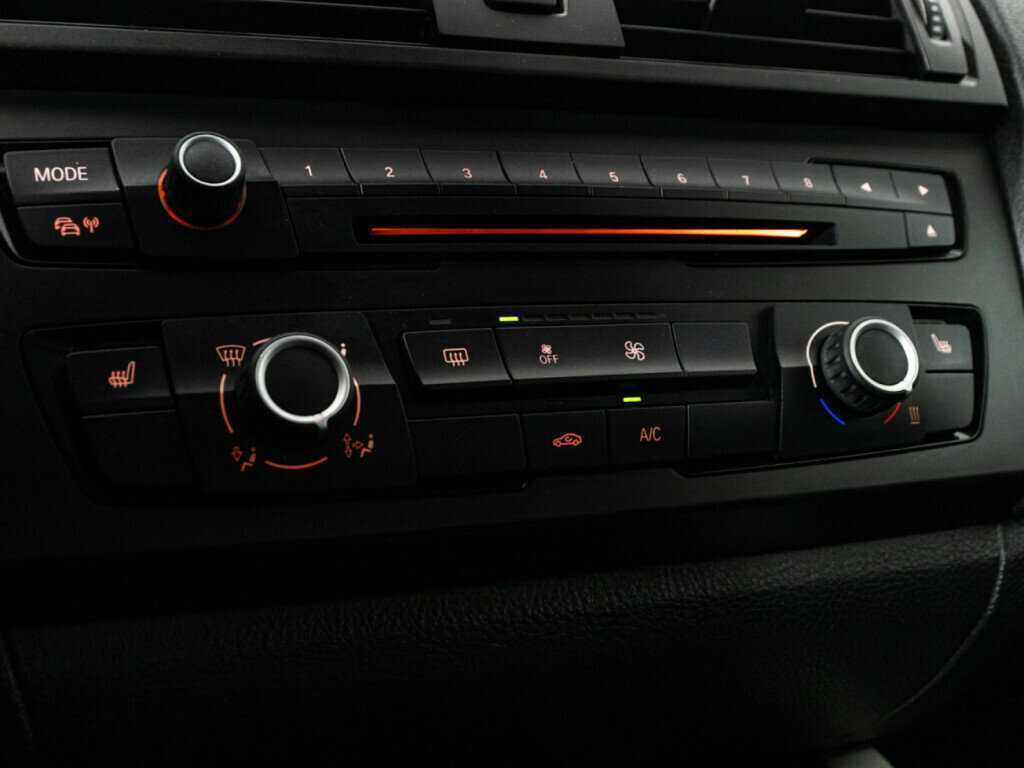 БМВ 1 серии б/у, 2013, Автоматическая. Фото: #16