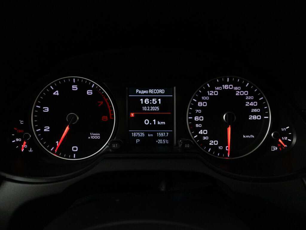 Ауди К5 б/у, 2014, Автоматическая. Фото: #11