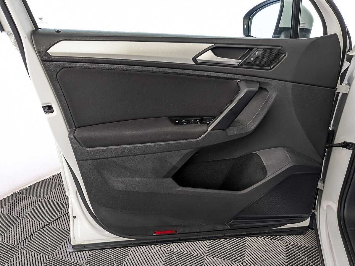 Volkswagen Tiguan б/у, 2018, Роботизированная. Фото: #16