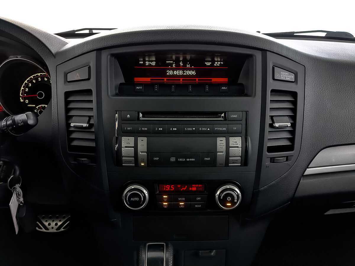 Митсубиши Паджеро б/у, 2013, Автоматическая. Фото: #16