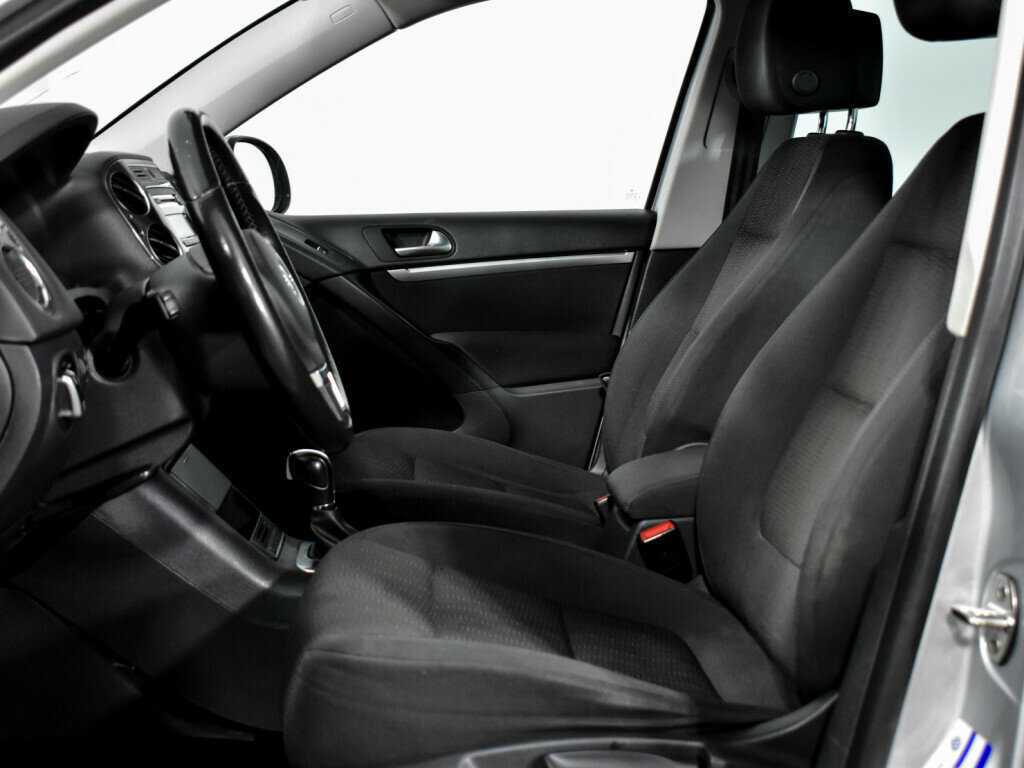 Volkswagen Tiguan б/у, 2012, Автоматическая. Фото: #10