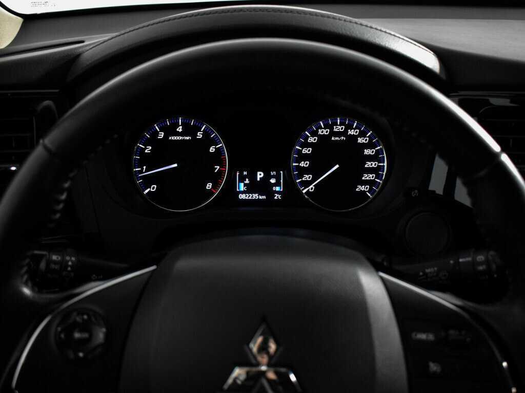 Митсубиши Оутлэндер б/у, 2019, Вариатор. Фото: #18