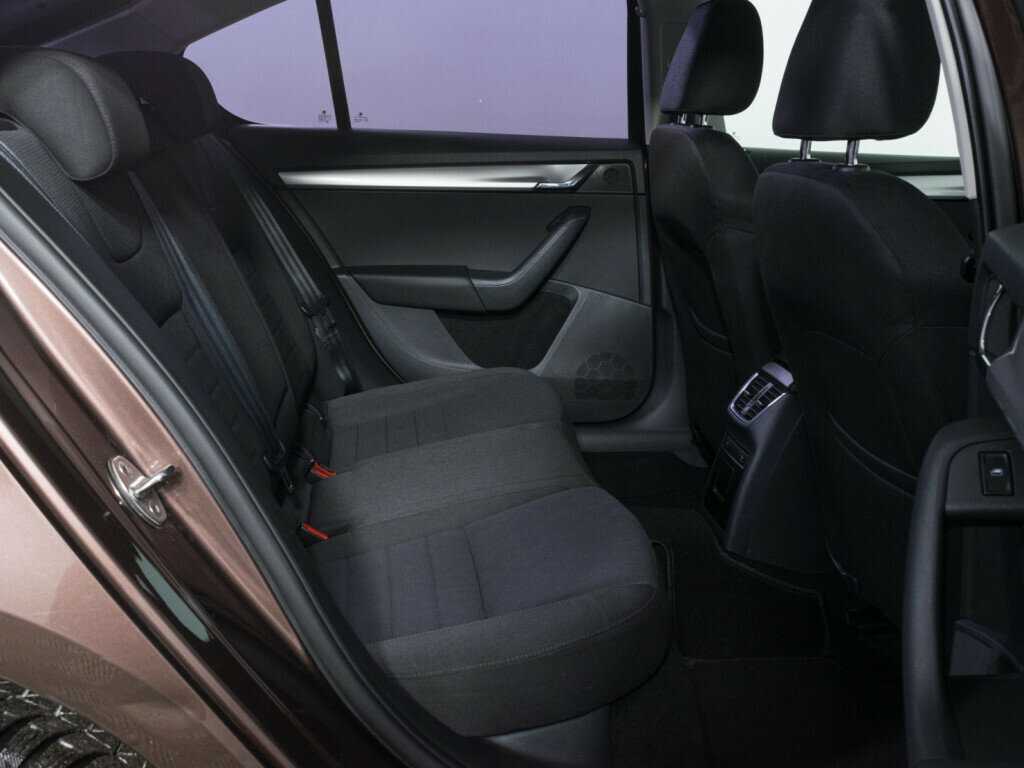 Шкода Октавия б/у, 2014, Роботизированная. Фото: #8