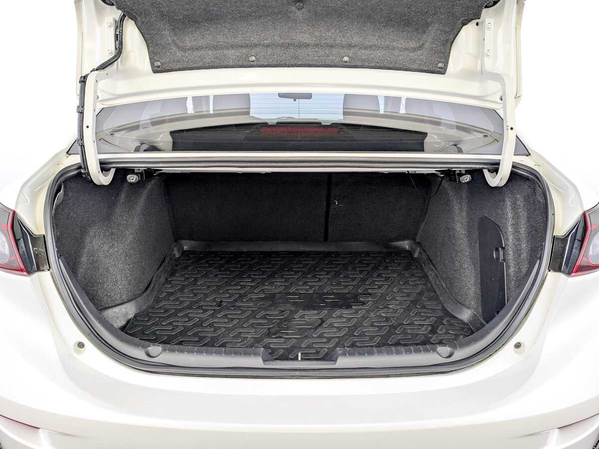 Мазда 3 б/у, 2015, Автоматическая. Фото: #9