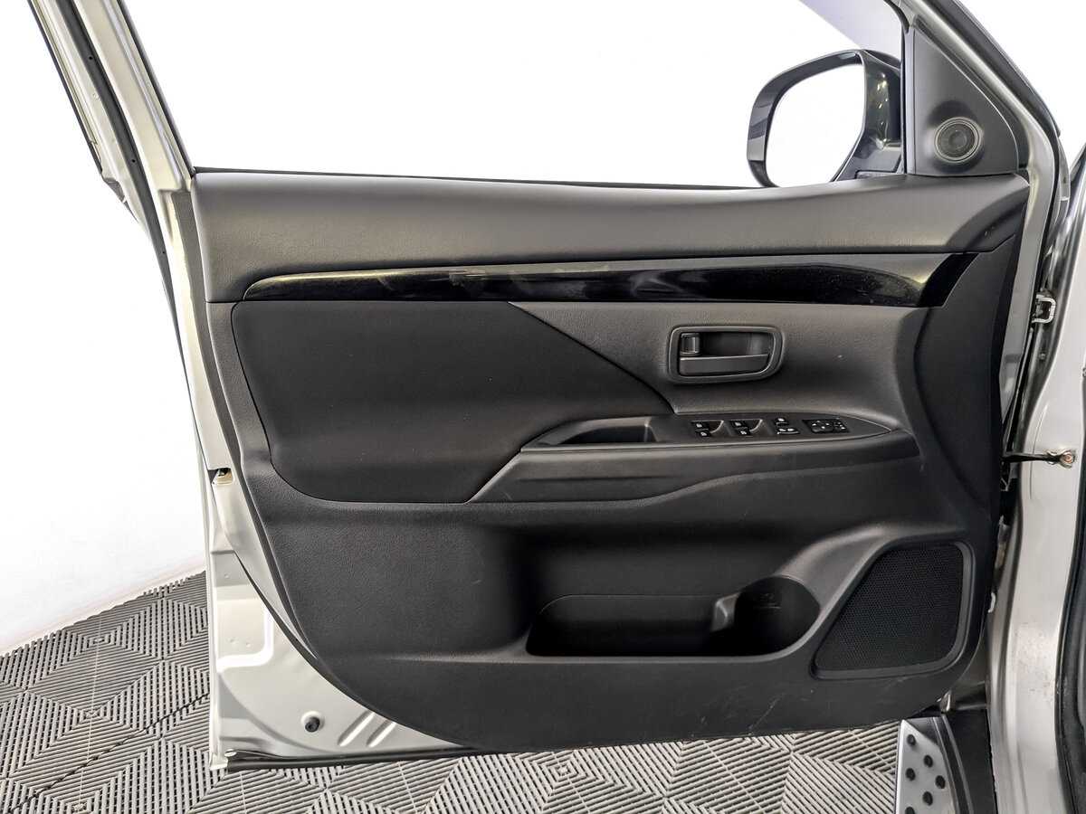 Митсубиши Оутлэндер б/у, 2019, Вариатор. Фото: #18