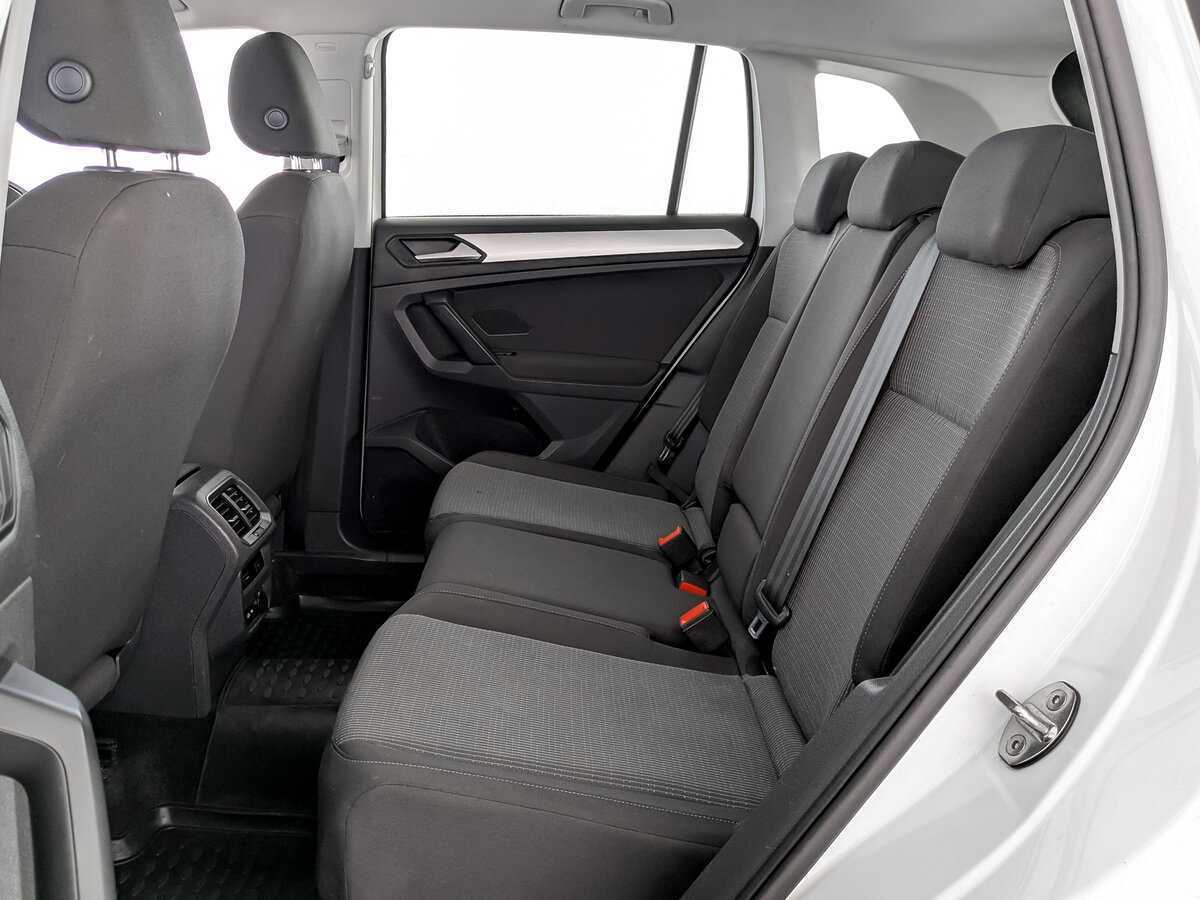 Volkswagen Tiguan б/у, 2021, Роботизированная. Фото: #11