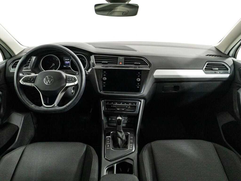 Volkswagen Tiguan б/у, 2021, Роботизированная. Фото: #12