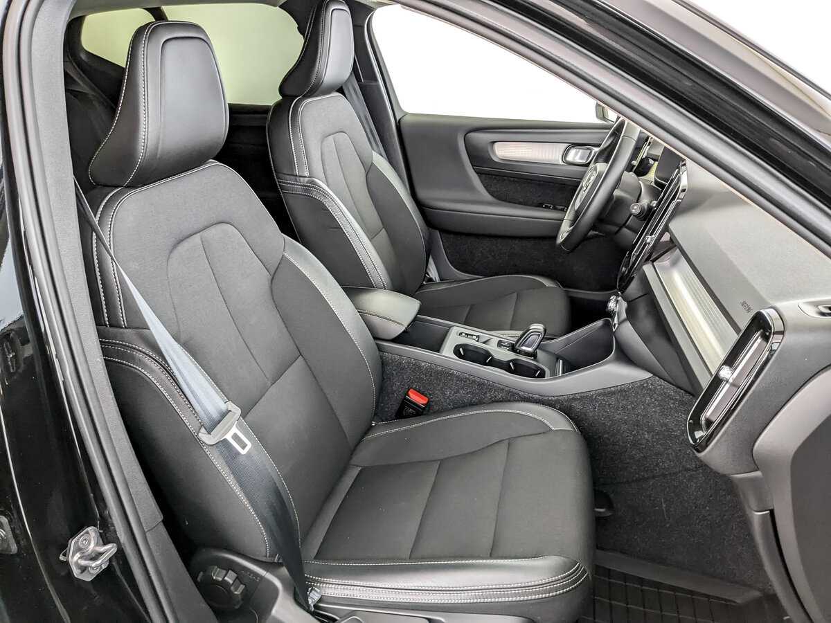 Вольво ИксЦ40 б/у, 2019, Автоматическая. Фото: #22