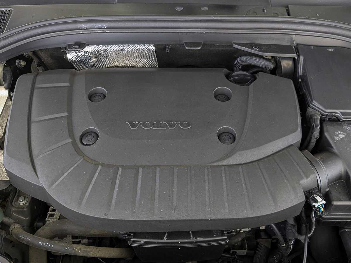 Вольво ИксЦ60 б/у, 2017, Автоматическая. Фото: #8