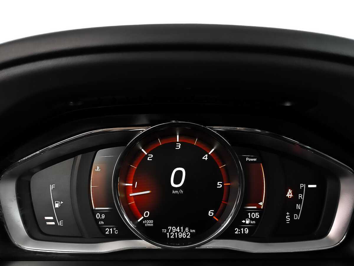 Вольво ИксЦ60 б/у, 2017, Автоматическая. Фото: #12