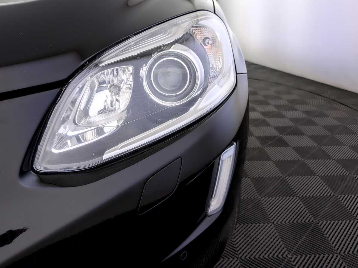 Вольво ИксЦ60 б/у, 2017, Автоматическая. Фото: #16