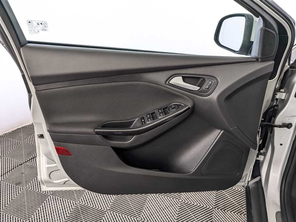 Форд Фокус б/у, 2017, Автоматическая. Фото: #18