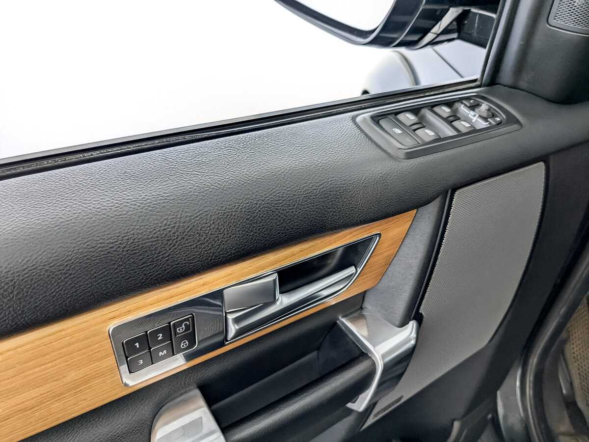 Лэнд Ровер Дискавери б/у, 2014, Автоматическая. Фото: #27