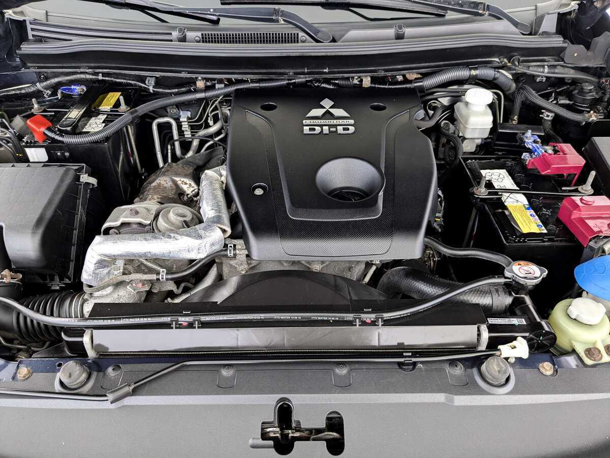 Митсубиши Паджеро Спорт б/у, 2019, Автоматическая. Фото: #6