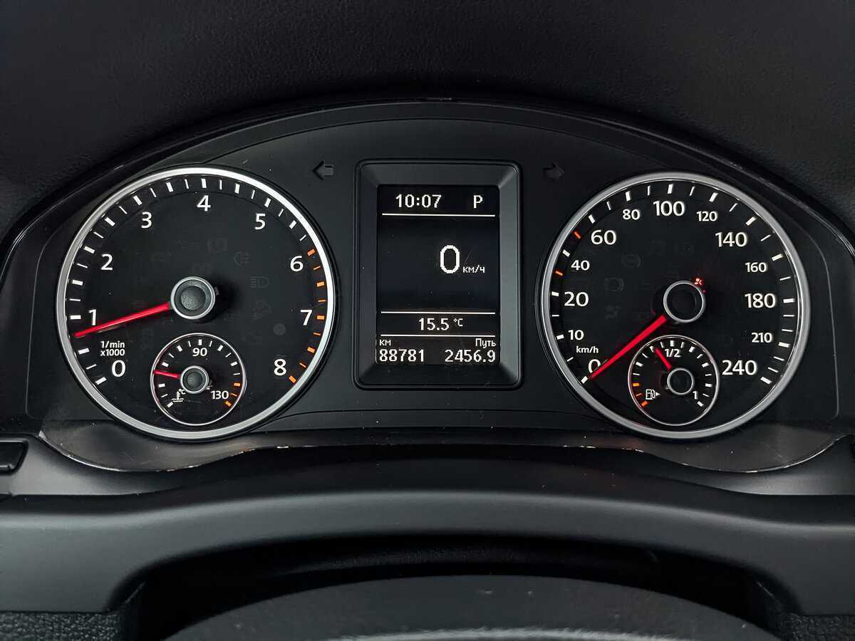 Volkswagen Tiguan б/у, 2015, Роботизированная. Фото: #15