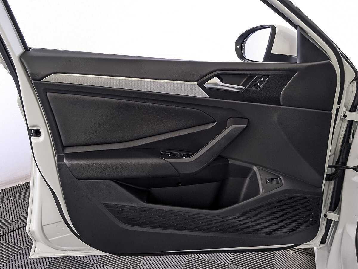 Volkswagen Jetta б/у, 2020, Автоматическая. Фото: #17