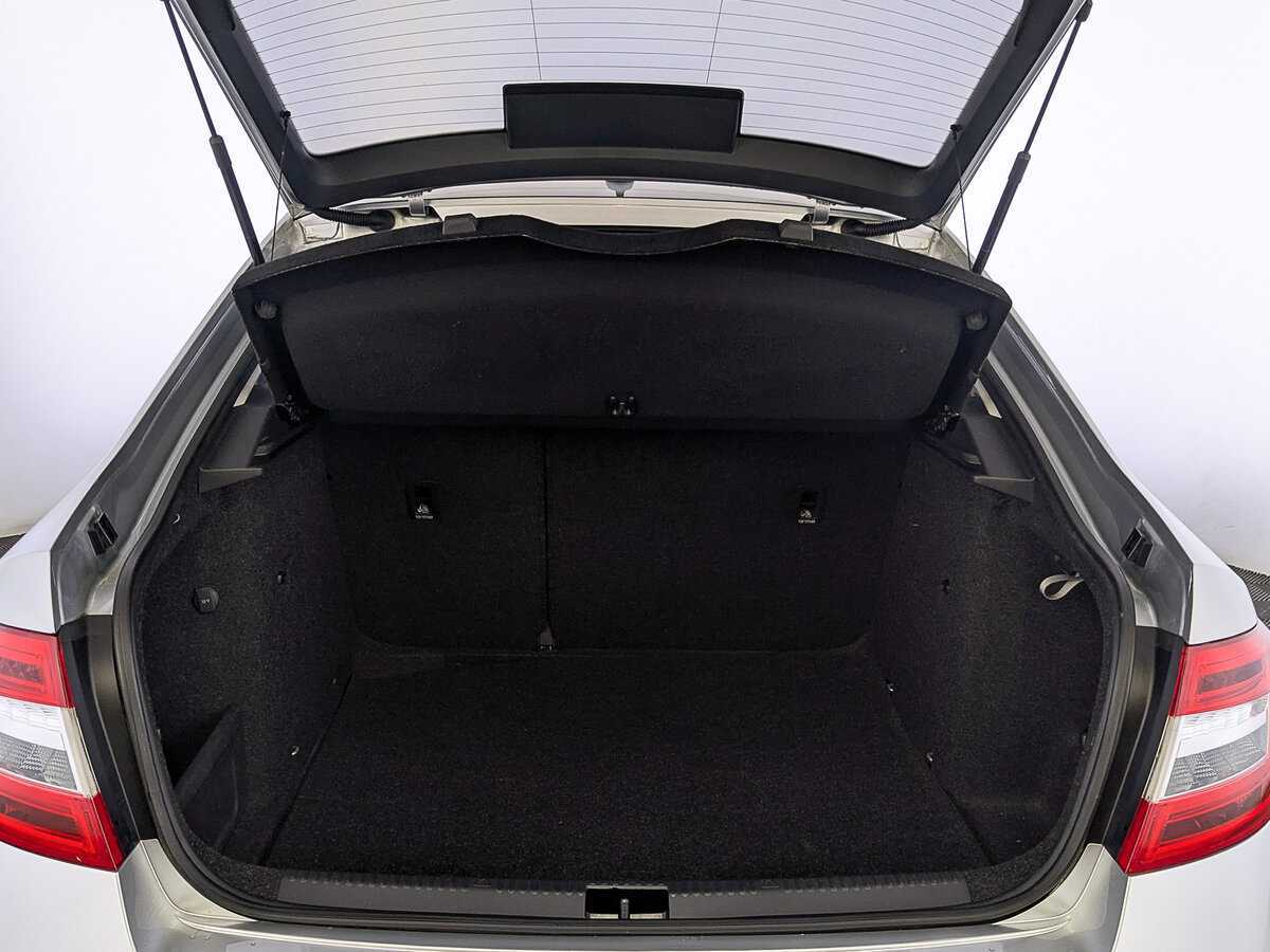 Шкода Октавия б/у, 2018, Роботизированная. Фото: #9