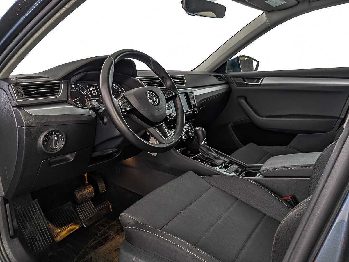 Skoda Superb б/у, 2019, Роботизированная. Фото: #14