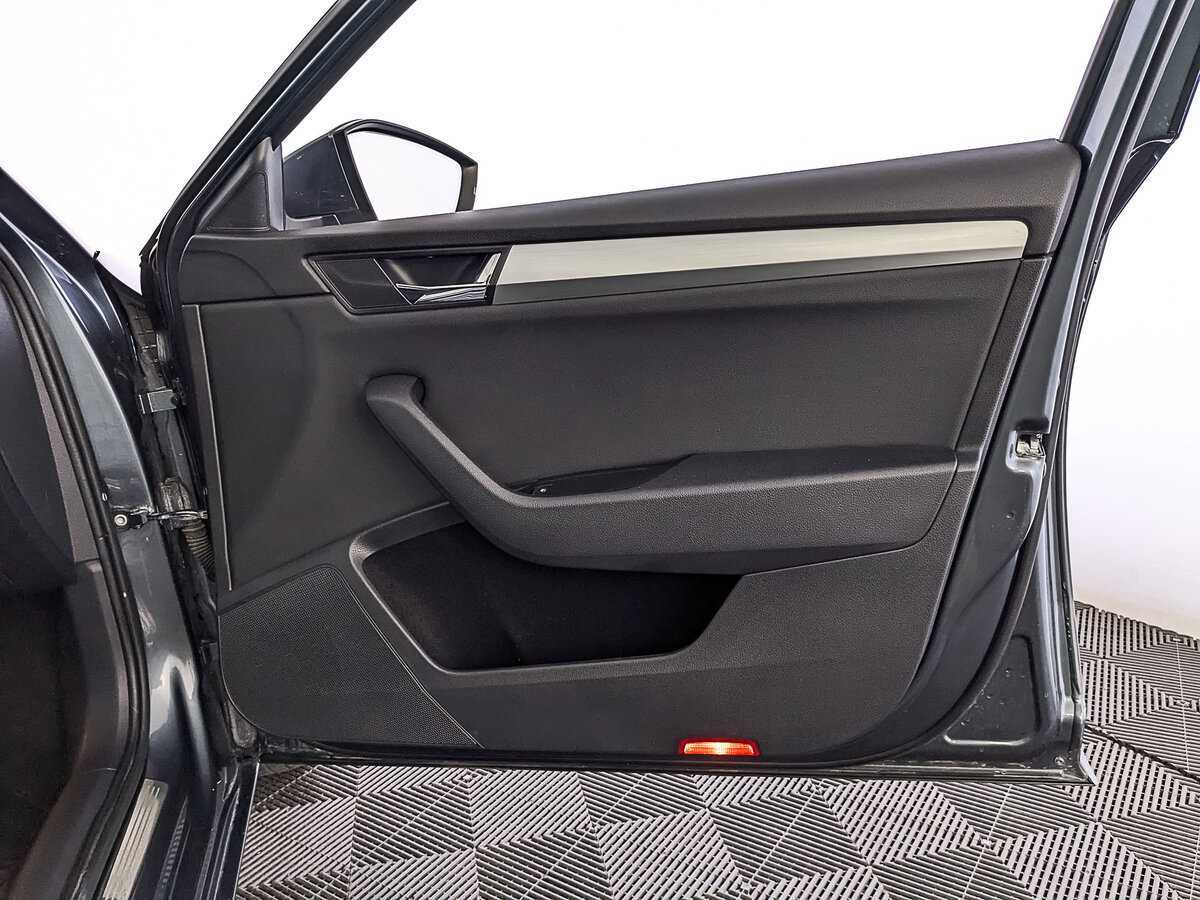 Skoda Superb б/у, 2019, Роботизированная. Фото: #24