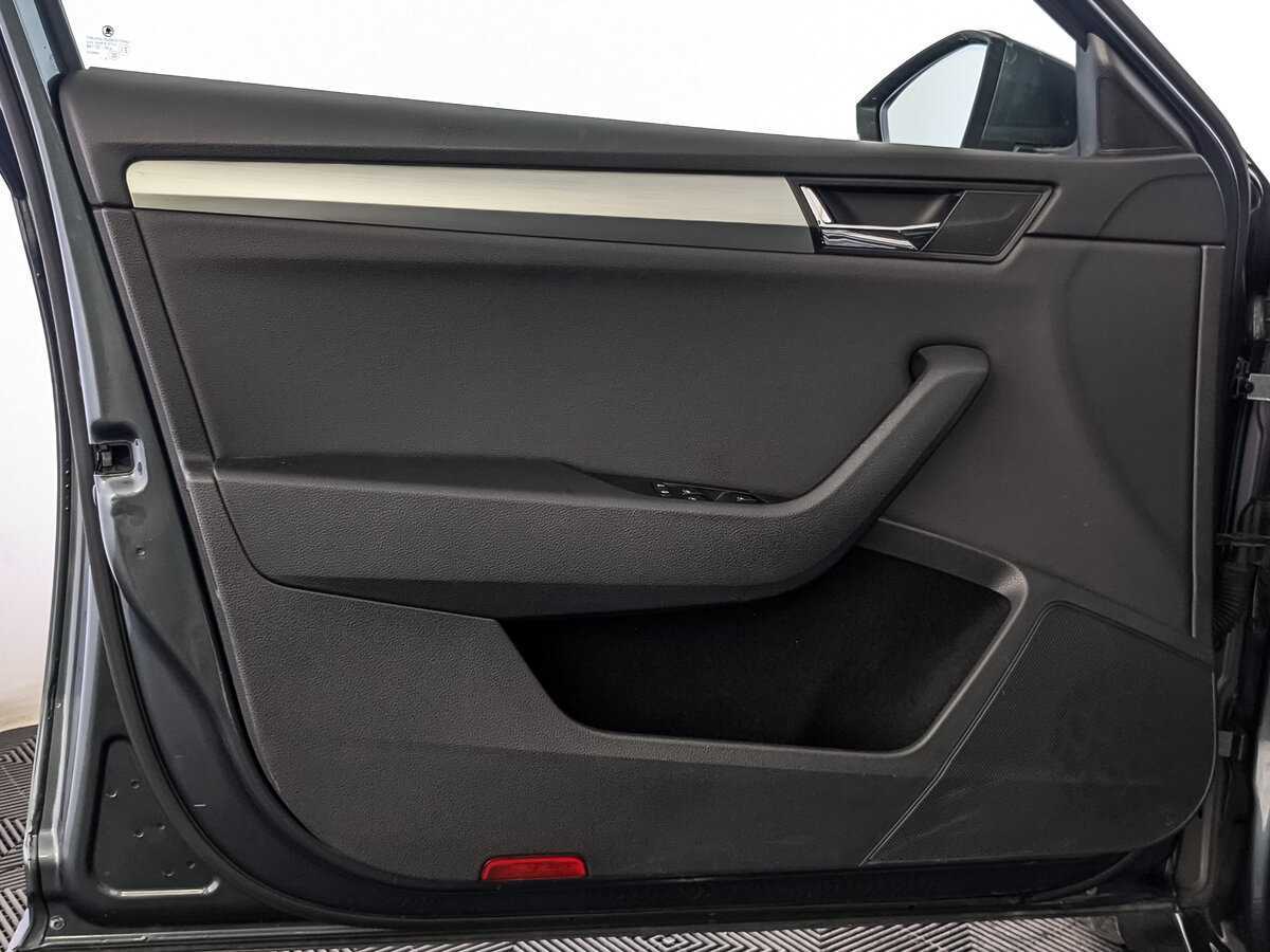 Skoda Superb б/у, 2019, Роботизированная. Фото: #18