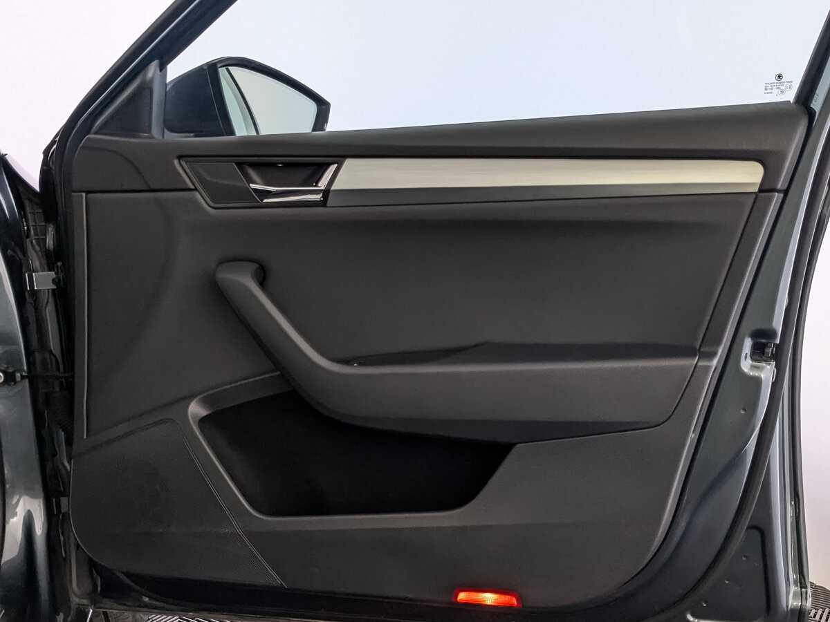 Skoda Superb б/у, 2019, Роботизированная. Фото: #23