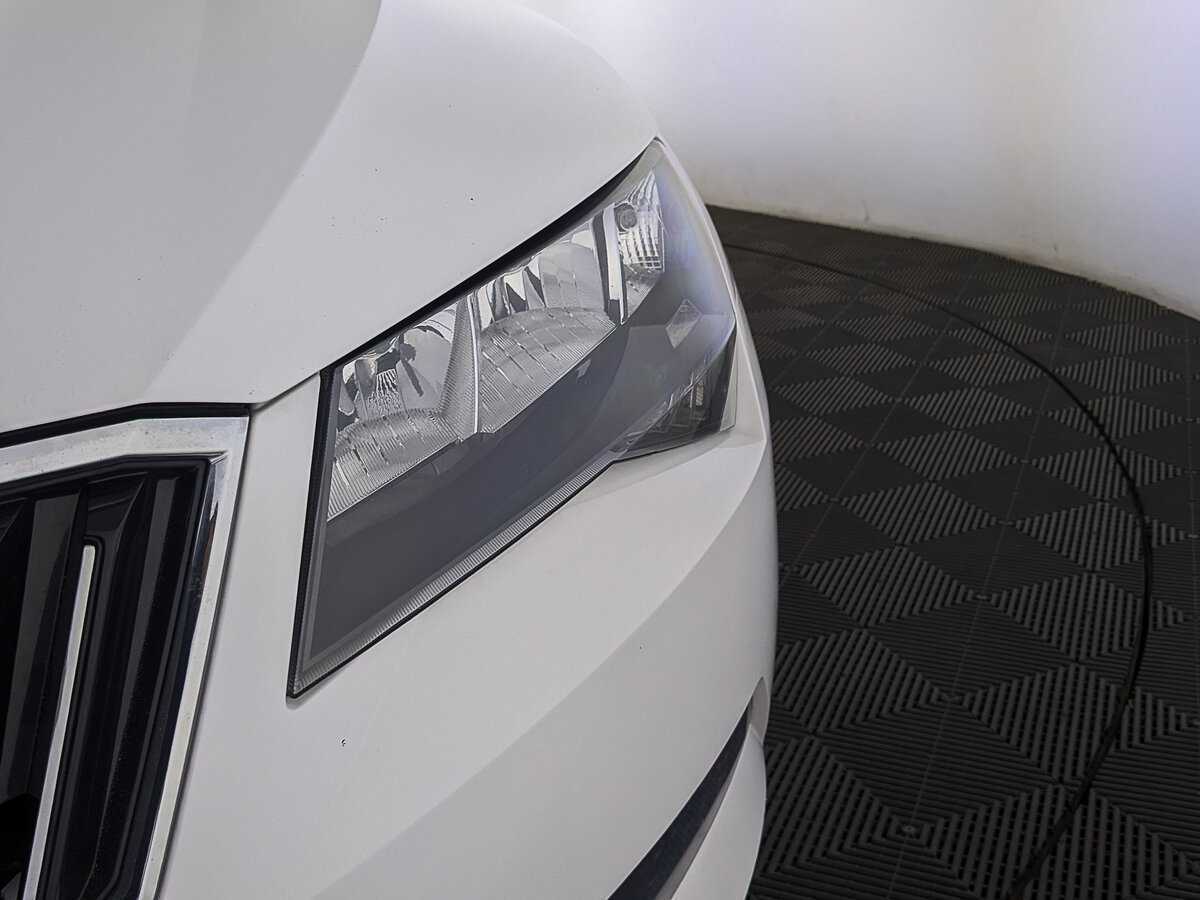 Skoda Superb б/у, 2017, Роботизированная. Фото: #10