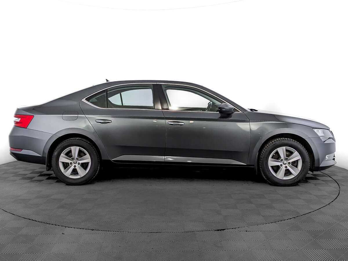 Skoda Superb б/у, 2018, Роботизированная. Фото: #3