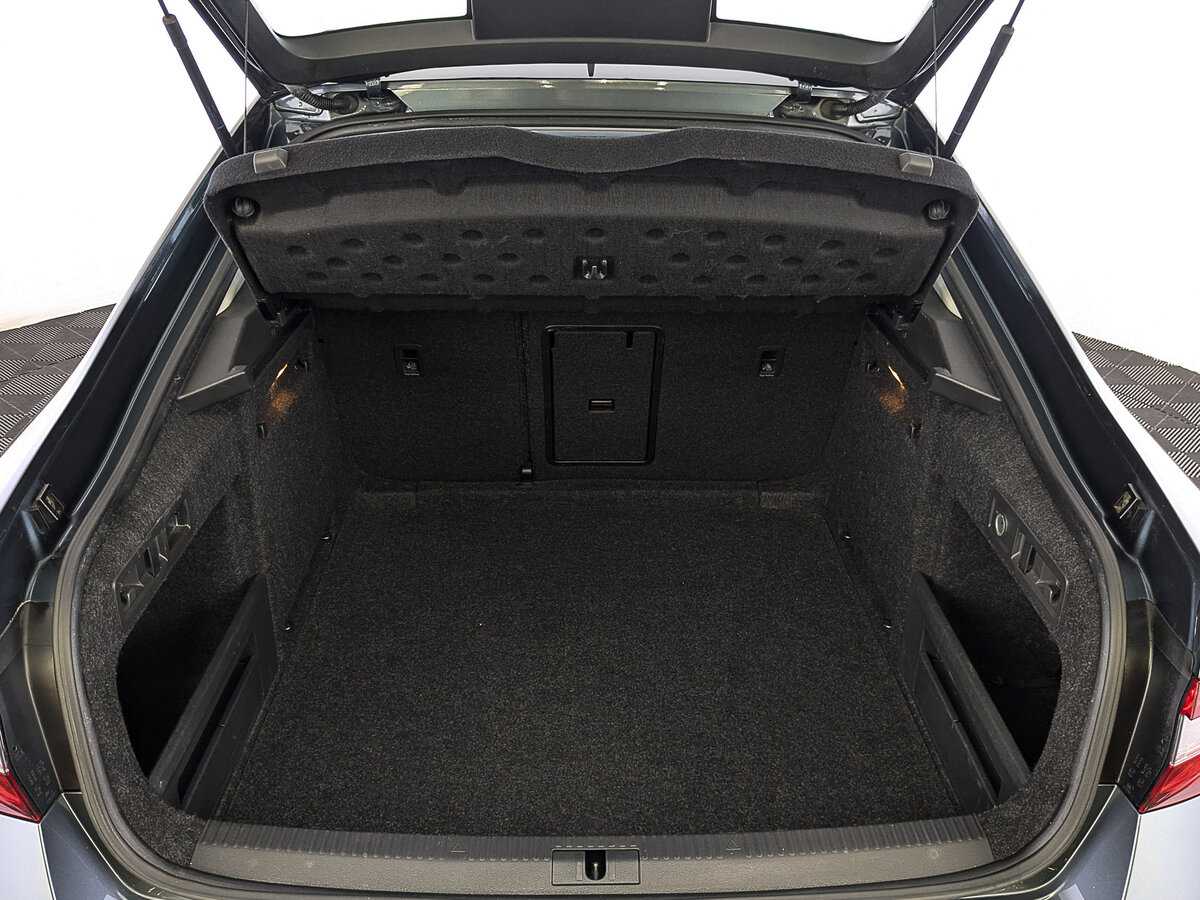 Skoda Superb б/у, 2018, Роботизированная. Фото: #9