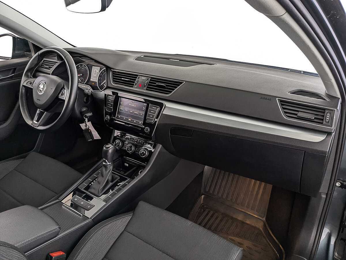 Skoda Superb б/у, 2018, Роботизированная. Фото: #12