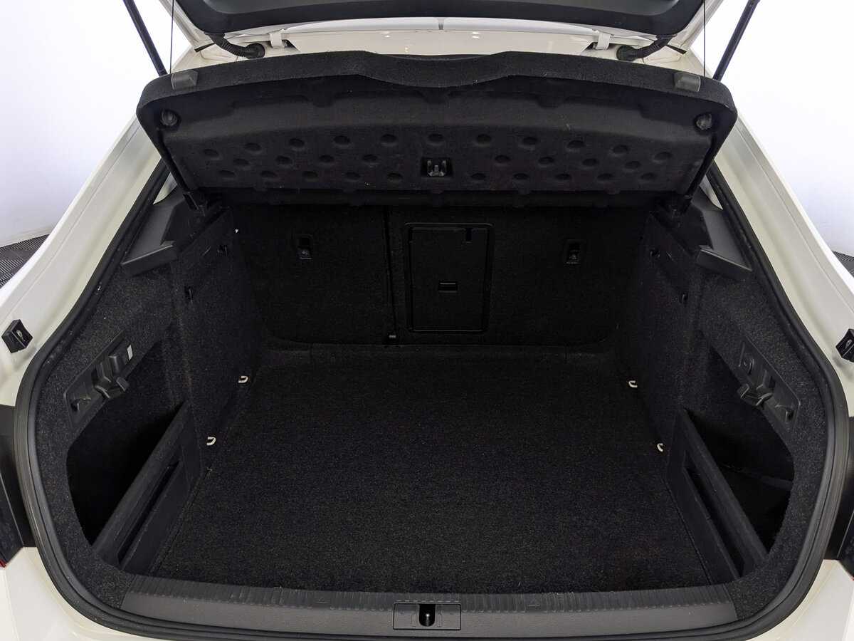 Skoda Superb б/у, 2017, Роботизированная. Фото: #9