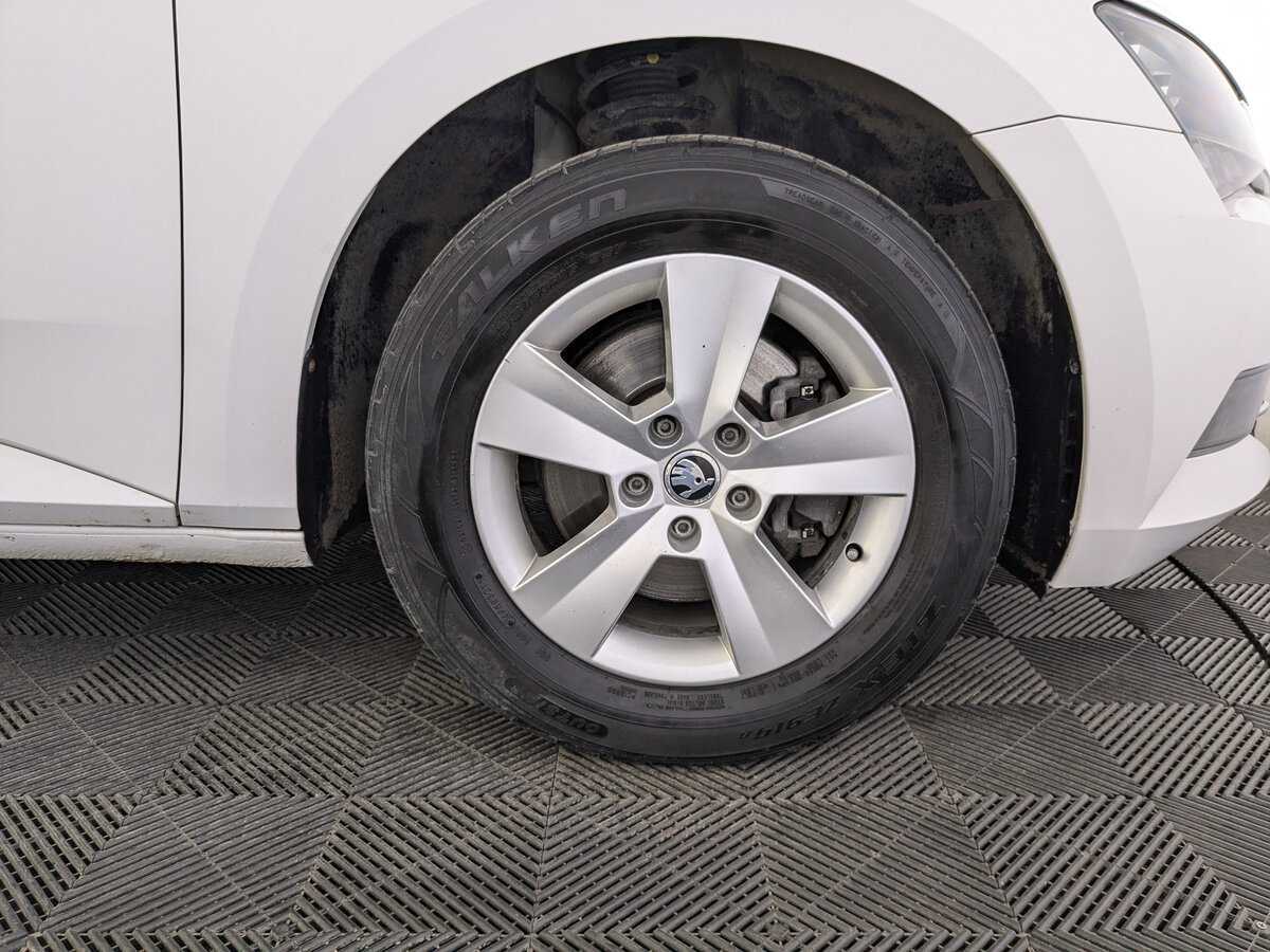 Skoda Superb б/у, 2017, Роботизированная. Фото: #11