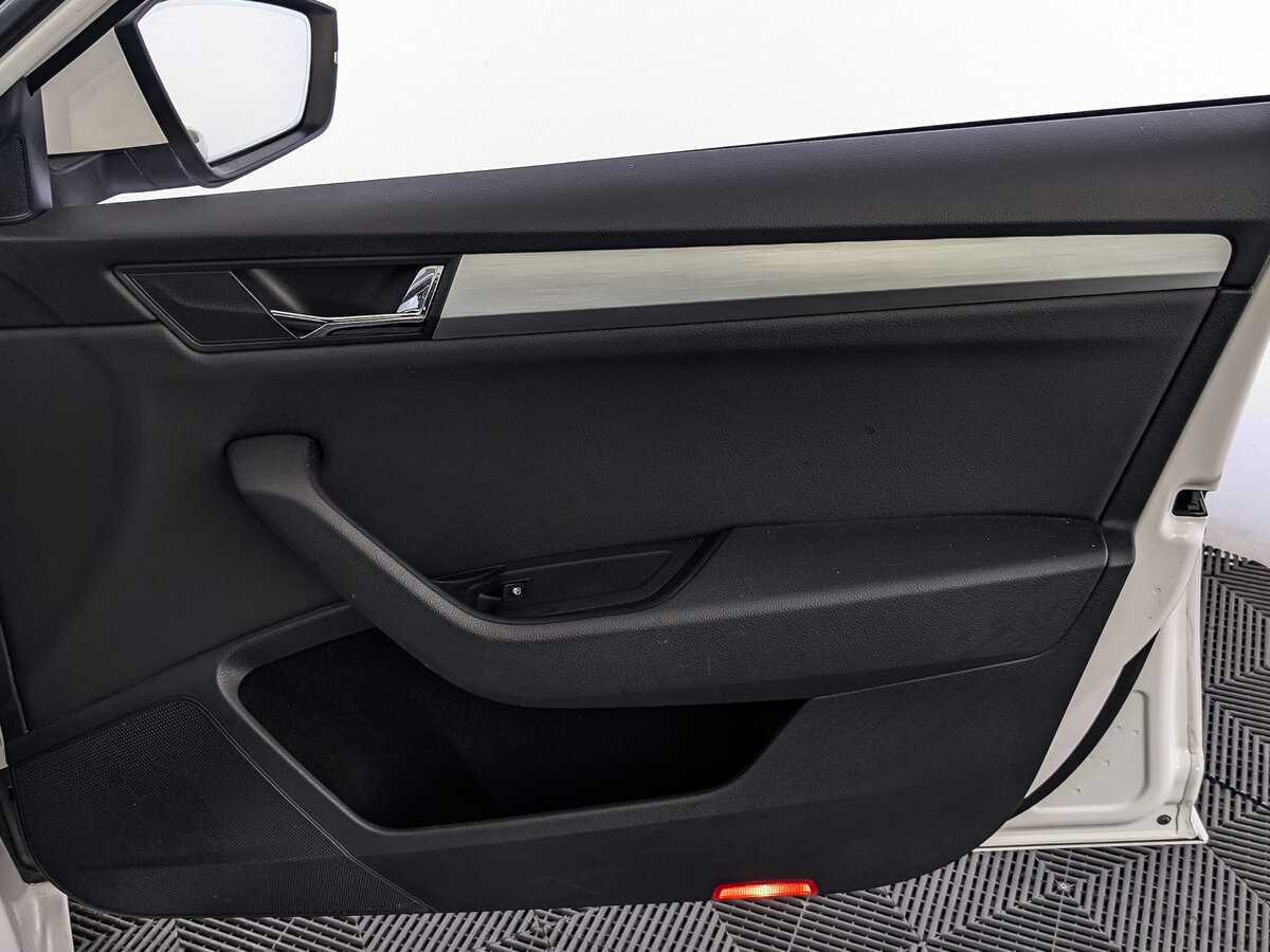 Skoda Superb б/у, 2017, Роботизированная. Фото: #23