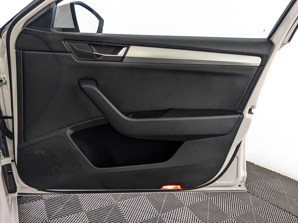 Skoda Superb б/у, 2018, Роботизированная. Фото: #24