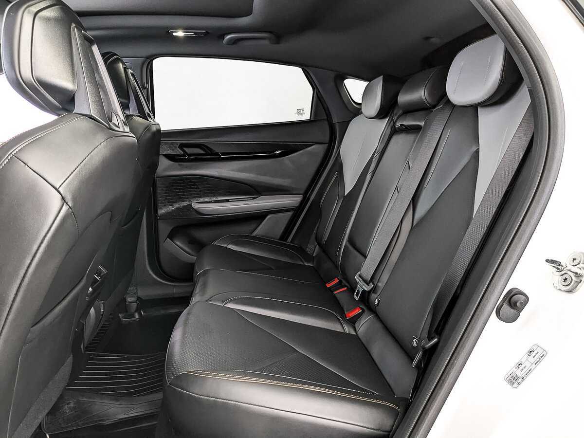 Чанган УНИ-В б/у, 2023, Роботизированная. Фото: #17