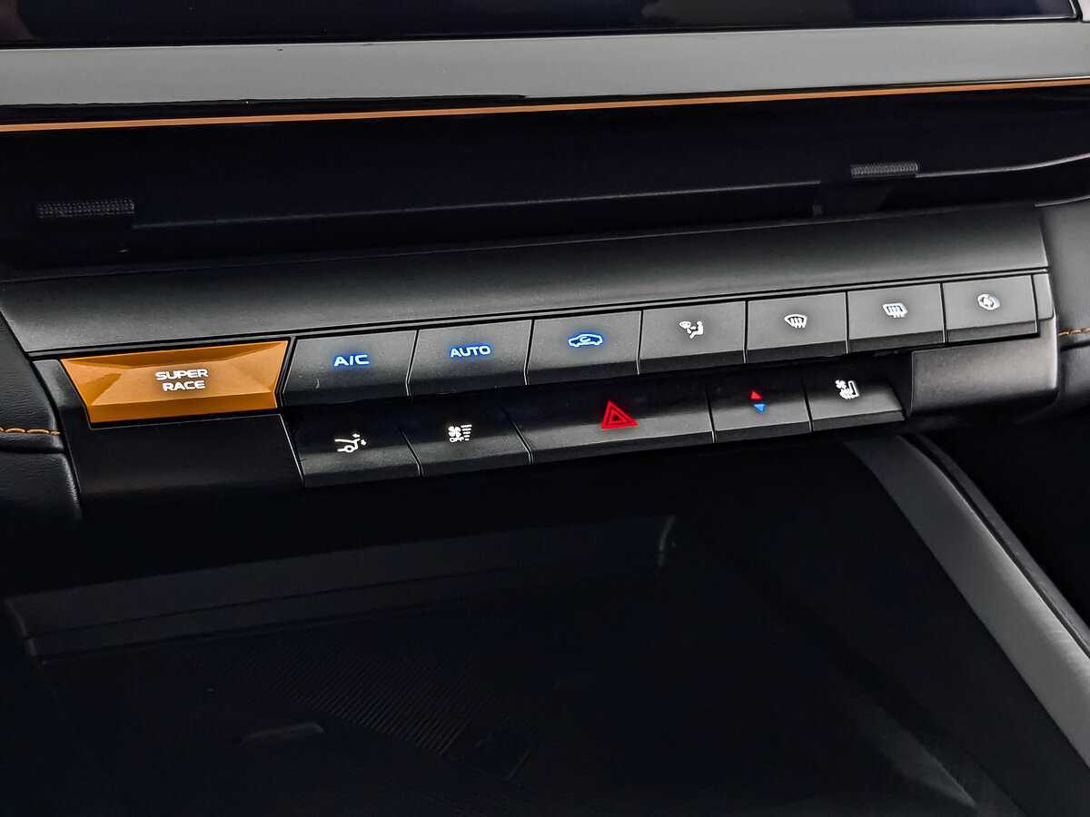 Чанган УНИ-В б/у, 2023, Роботизированная. Фото: #20