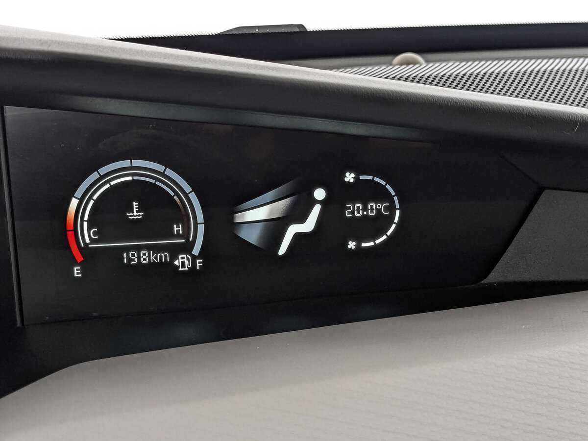 Чанган УНИ-В б/у, 2023, Роботизированная. Фото: #25