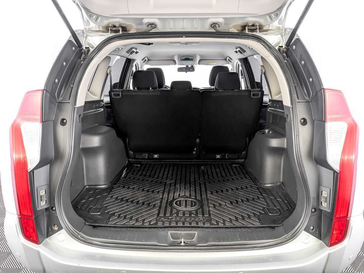 Митсубиши Паджеро Спорт б/у, 2018, Автоматическая. Фото: #9