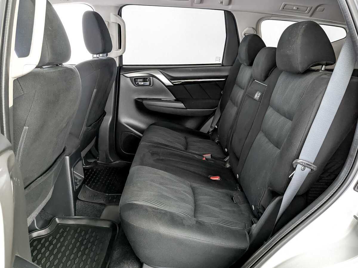 Митсубиши Паджеро Спорт б/у, 2018, Автоматическая. Фото: #11