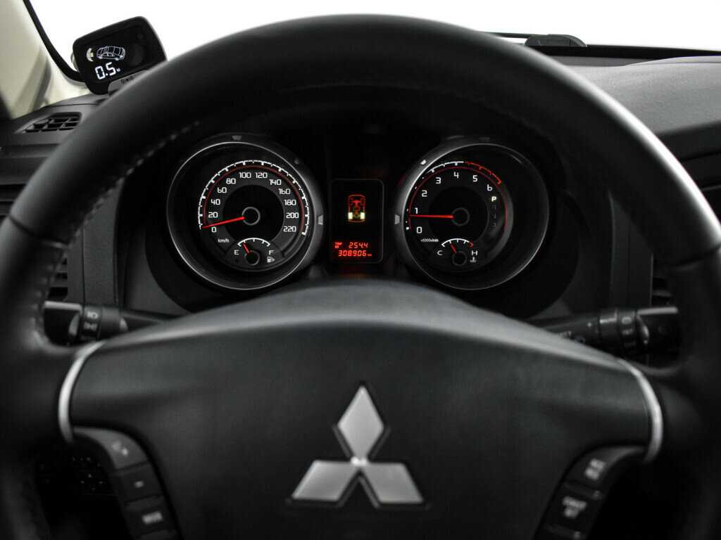 Митсубиши Паджеро б/у, 2013, Автоматическая. Фото: #22